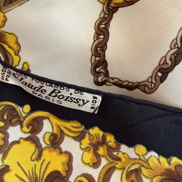 Claude boissy Elegant Gold and White silk Scarf - Picture 7 of 7